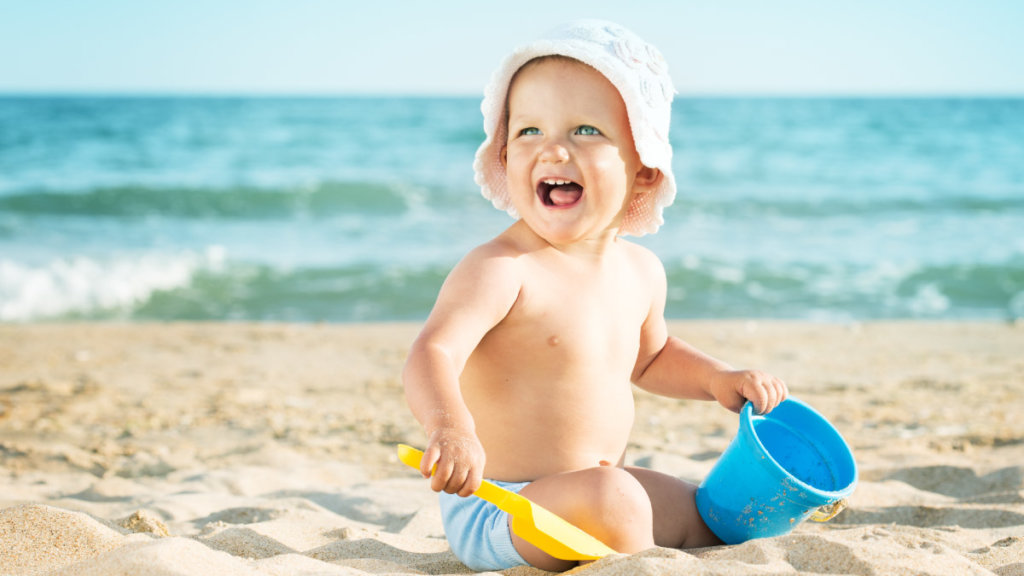 escaldão solar bebé na praia